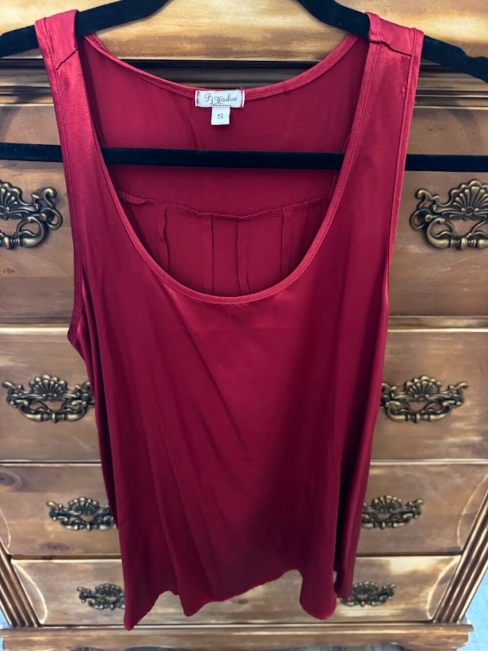 PJ Harlow Red Satin Tank Top Sleeveless Flowy Silk Feel Size S